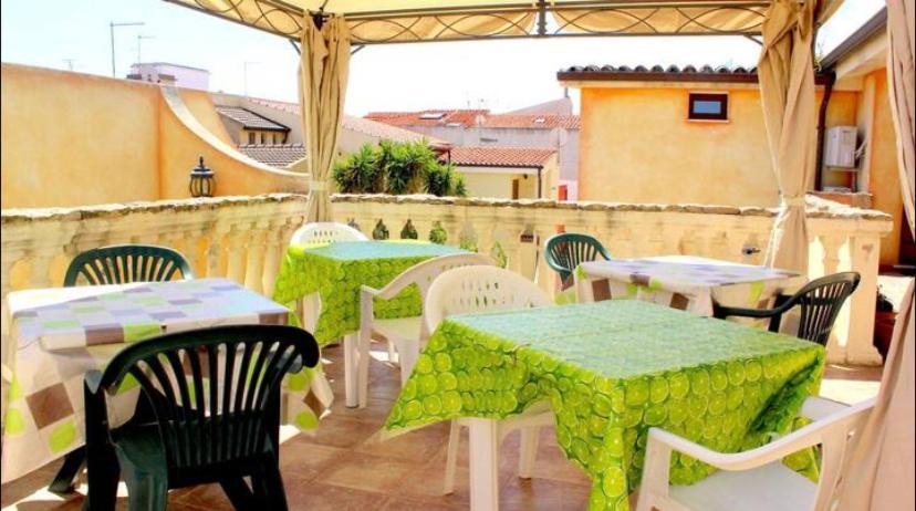 Good Vibe Sardinia B&B ออลเบีย ภายนอก รูปภาพ